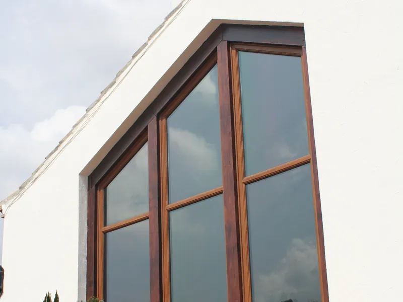 Bow Windows — Gallery Mile End